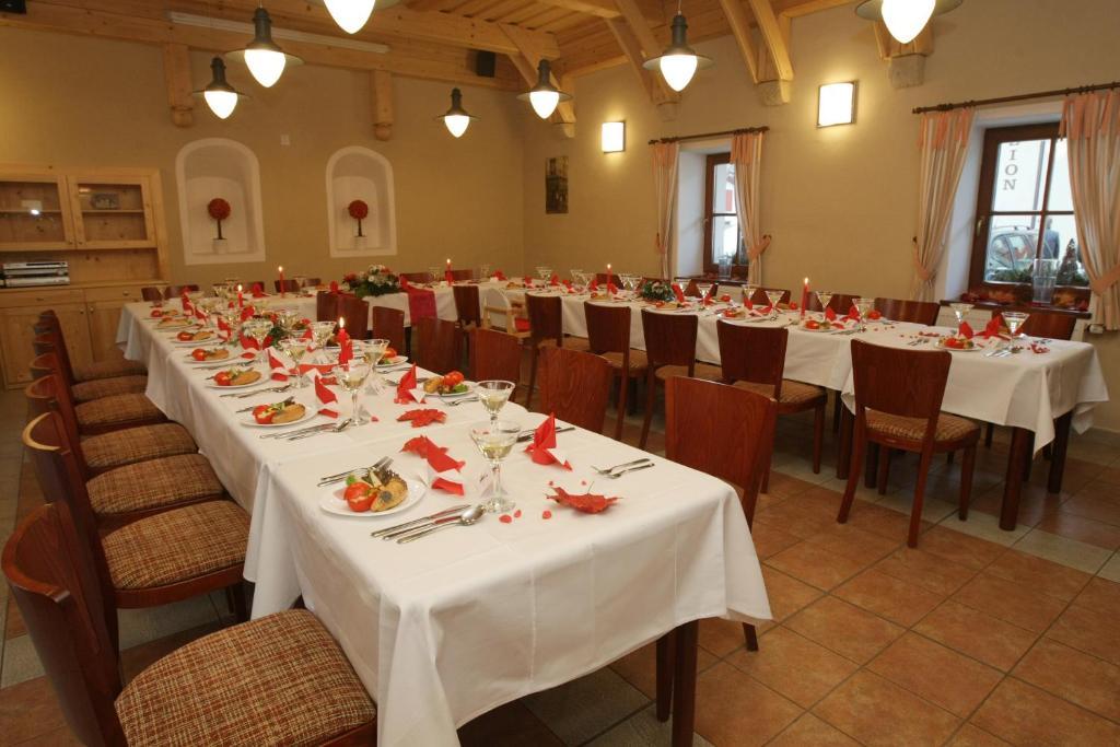 Penzion Nad Oborou Hradec Králové Kültér fotó